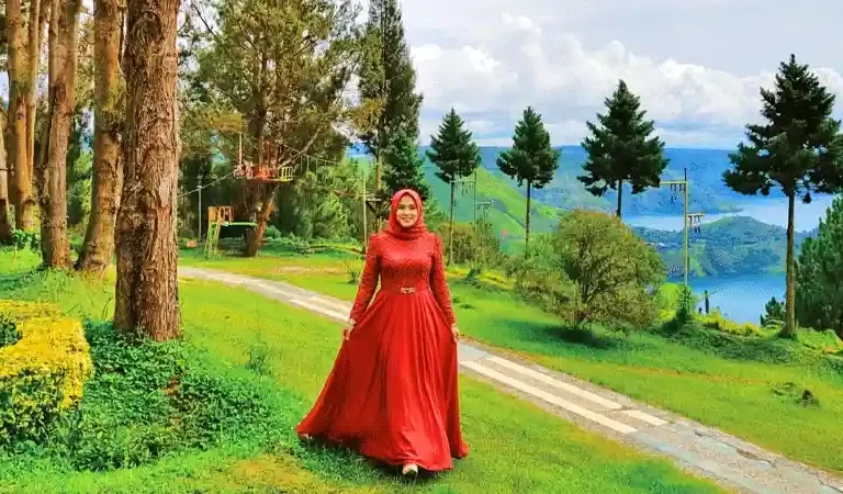 Daya Tarik Taman Simalem Resort Medan yang Mempesona