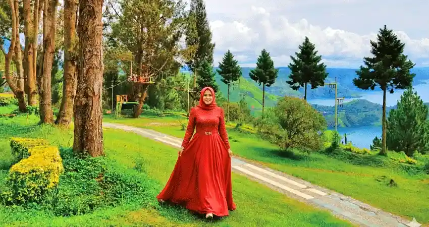 Daya Tarik Taman Simalem Resort Medan yang Mempesona
