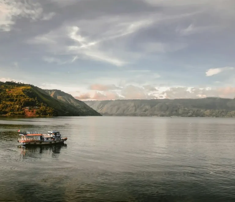 Tempat Wisata di Danau Toba yang Wajib Dikunjungi