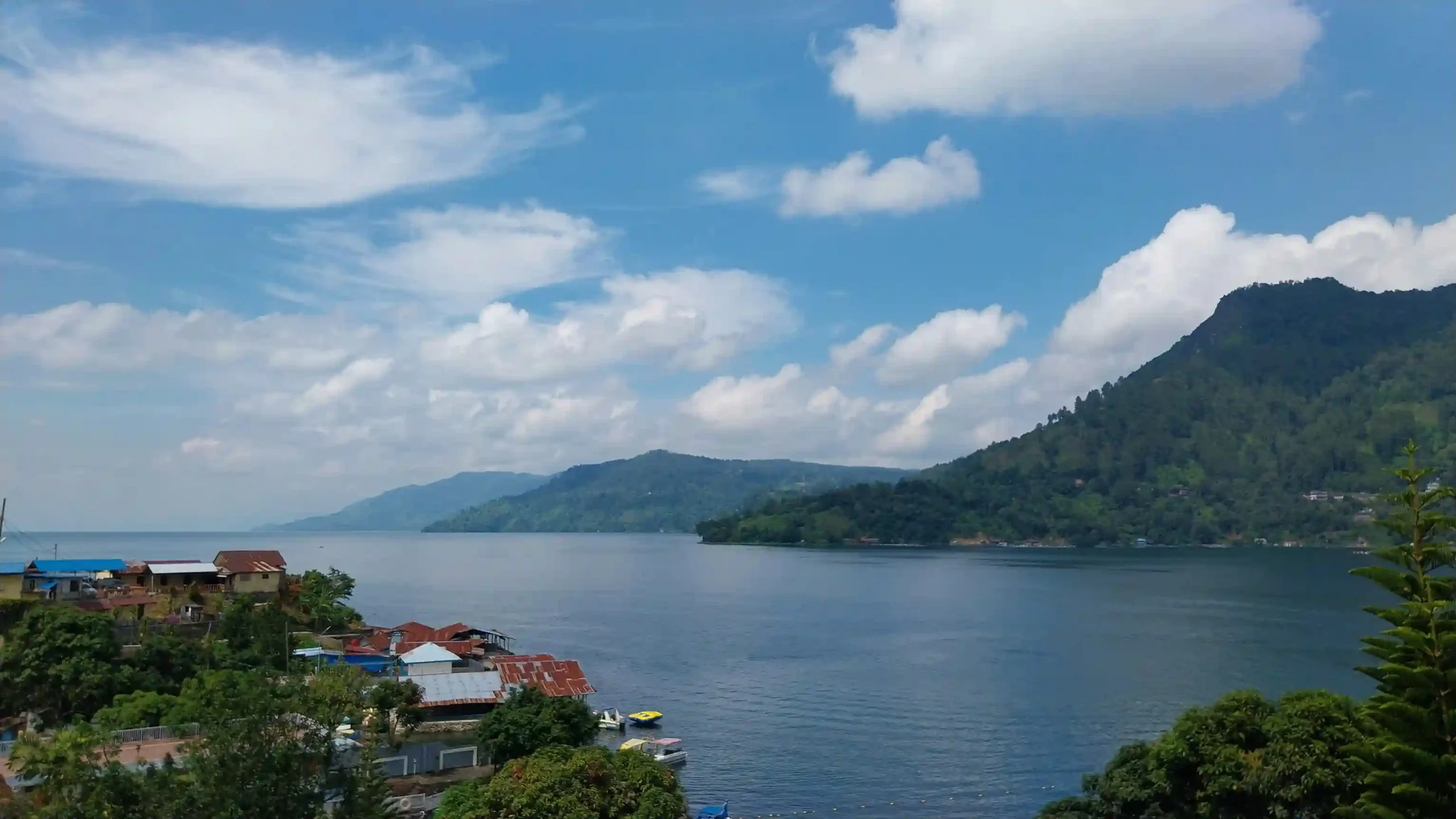 Waktu Terbaik Mengunjungi Danau Toba dari Medan