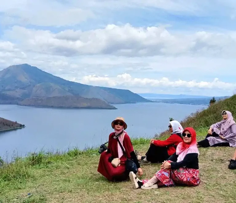 Paket Wisata Medan dan Danau Toba 3 Hari 2 Malam